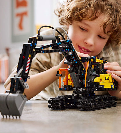LEGO® Technic - Volvo FMX-lastbil og EC230... 42175 - 2274 Dele