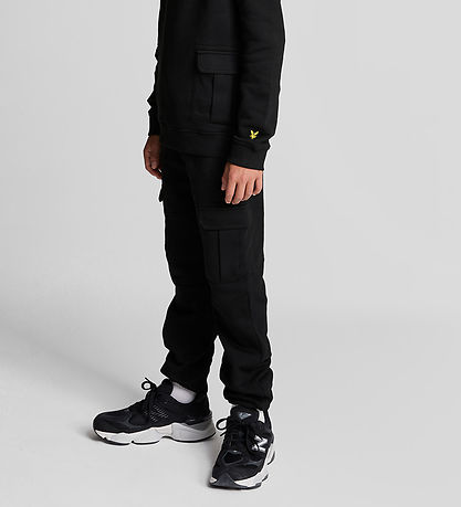 Lyle & Scott Sweatpants - Cuffed Cargo - Jet Black