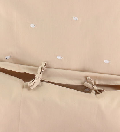 Filibabba Sengetøj - Junior - Warm Grey/Broderet Hvalen Christia