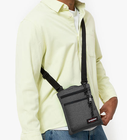 Eastpak Skuldertaske - Rusher - 1,5L - Black Denim