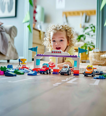LEGO® DUPLO® - F1®-teams m. Racerbiler og Kørere 10445 - 70 Dele