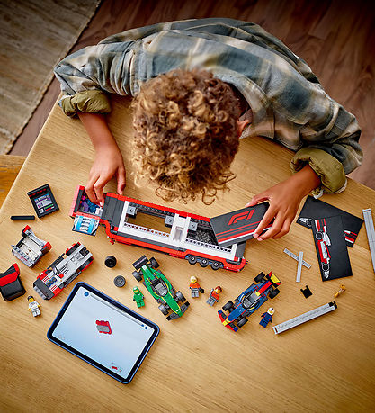 LEGO® City - F1®-lastbil m. F1®-biler 60445 - 1086 Dele
