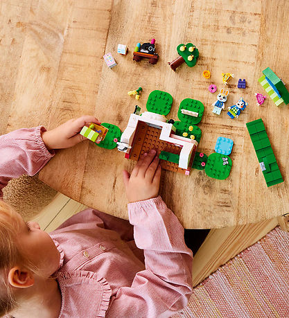 LEGO® Animal Crossing - Tøjbutikken Able Sis... 77055 - 322 Dele