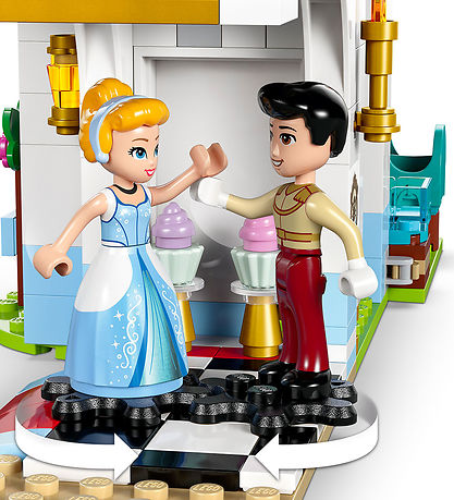 LEGO® Disney Princess - Askepots Slot og Karet 43275 - 596 Dele