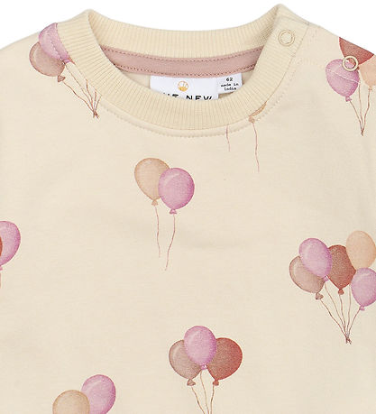 The New Siblings Sweatshirt - TnsbNola - White Swan AOP