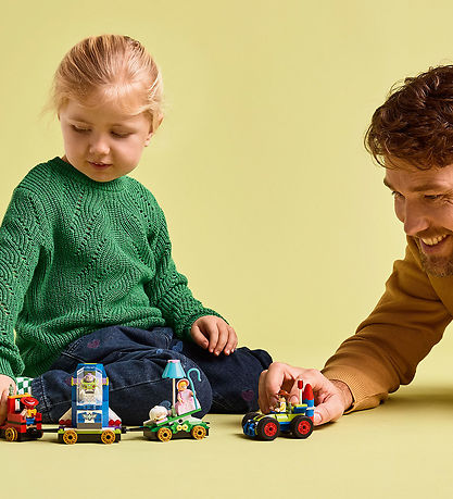 LEGO® Disney - Toy Story-fejring: Tog og fje... 43264 - 206 Dele