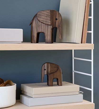 Novoform Træfigur - Baby Elephant - Smoke stained