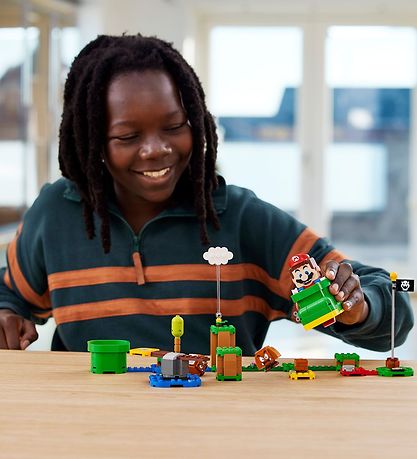 LEGO® Super Mario - Goombas Sko 71404 - Udvidelsessæt - 76 Dele