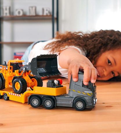 Majorette Legetøj - Volvo Lastbil Og Gummiged m. Lys/Lyd