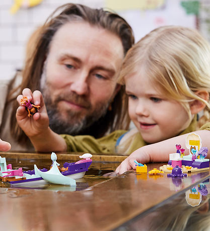 LEGO® Gabby's Dollhouse - Gabby og Havkats Skib og Spa 10786 - 8