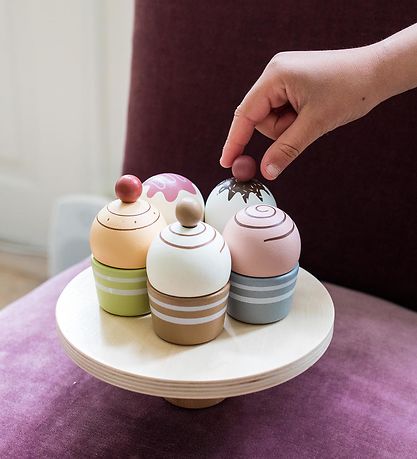 MaMaMeMo Legemad - Cupcakes På Kagefad - Træ 