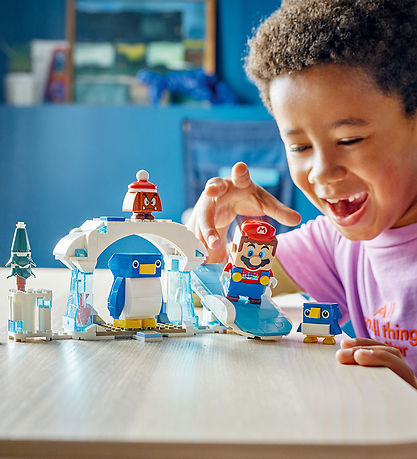 LEGO® Super Mario - Familien Penguin... - Udv. 71430 - 228 Dele