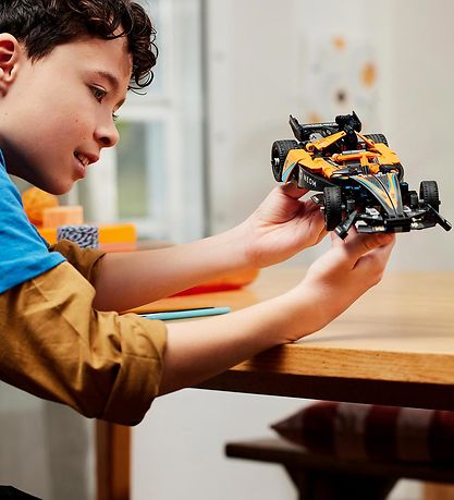 LEGO® Technic - NEOM McLaren Formula E-Racerbil 42169 - 452 Dele