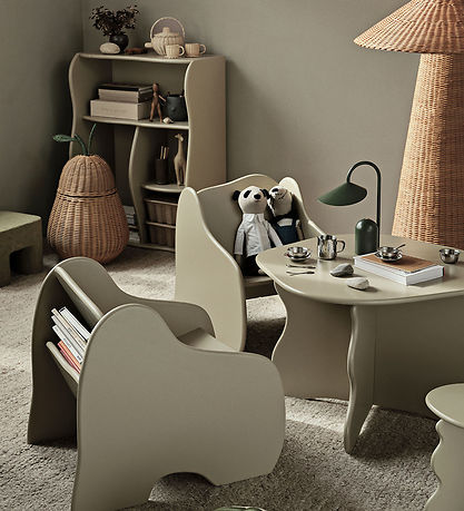 Ferm Living - Bogreol - Slope - 66x36x95 cm - Cashmere