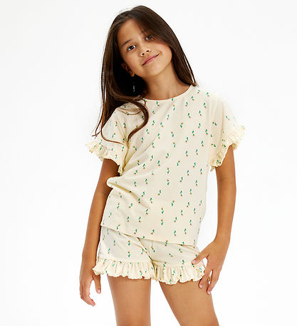 The New T-shirt - TnKaisa - White Swan Small Flower AOP