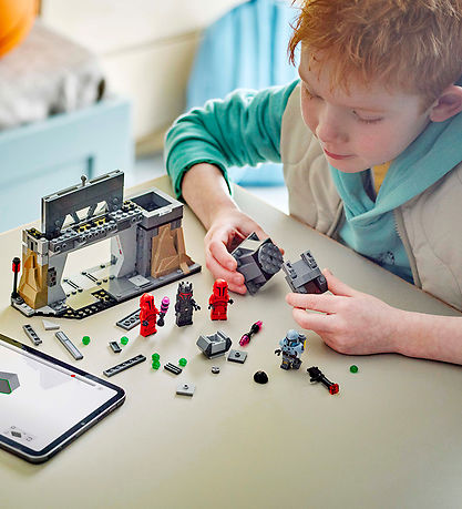 LEGO® Star Wars - Paz Vizsla Og Moff Gideons... 75386 - 289 Dele