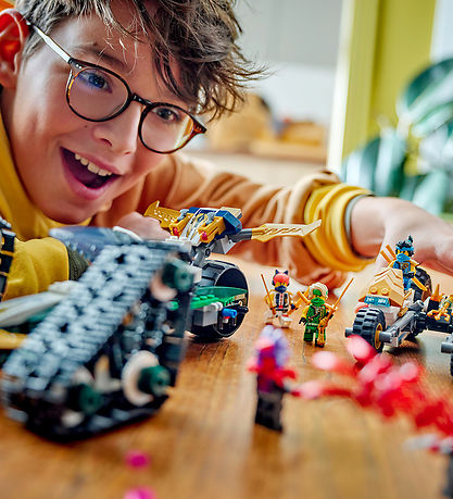 LEGO® Ninjago - Ninjateamets Kombikøretøj 71820 - 576 Dele