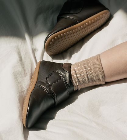 Pom Pom Skindfutter - Iris Brown