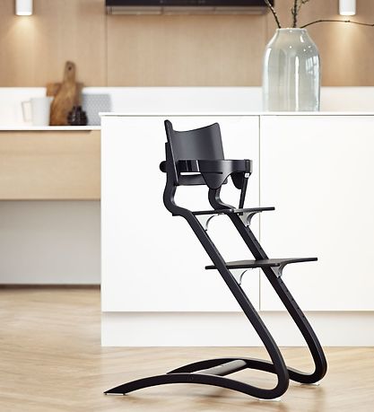 Leander Classic Højstol - 55x56x83 cm - Sort