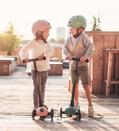 Scoot and Ride 하이웨이 킥 3 - LED - 포레스트