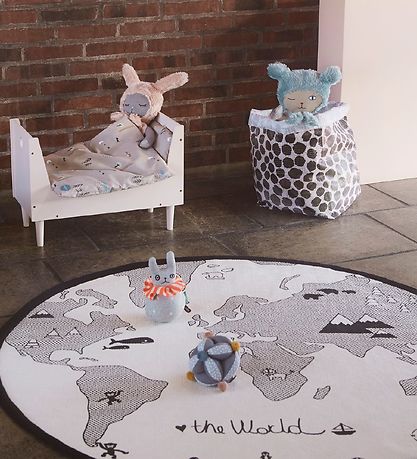 OYOY Gulvtæppe - 135 cm - World - Råhvid/Sort