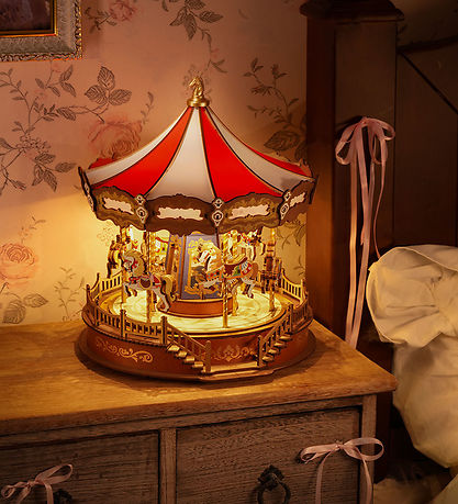 Rolife Miniature-diorama - Classic Carousel - Music Dreamer - 26
