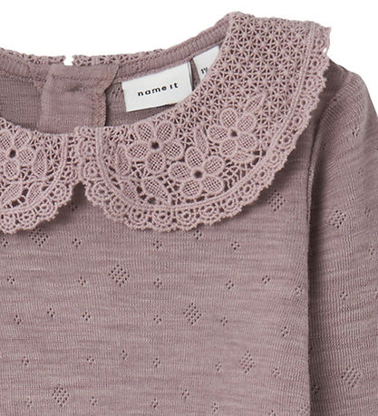 Name It Body l/æ - Uld - NmfWang - Purple Dove m. Hulmønster Name It Body l/æ - Uld - NmfWang - Purple Dove m. Hulmønster