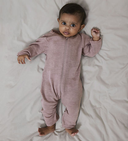 Name It Natdragt - Uld - Noos - NbfWang - Purple Dove m. Hulmøns Name It Natdragt - Uld - Noos - NbfWang - Purple Dove m. Hulmøns