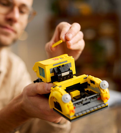 LEGO® Icons - Bumblebee 10338 - 950 Dele LEGO® Icons - Bumblebee 10338 - 950 Dele