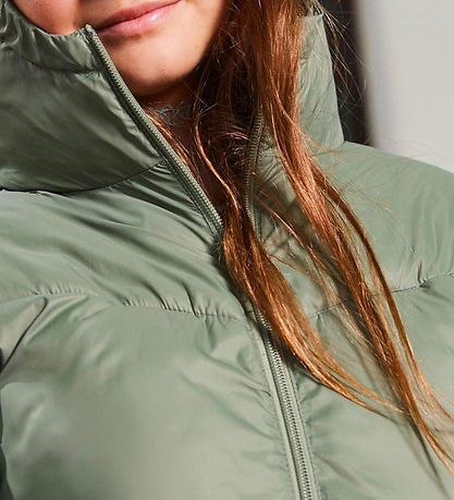 Roxy Dynejakke - Forever This Young - Oil Green Roxy Dynejakke - Forever This Young - Oil Green