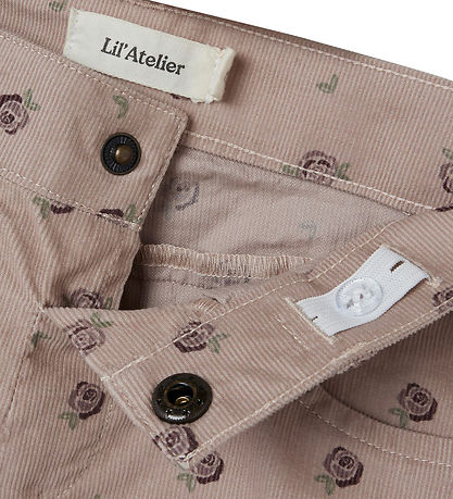 Lil' Atelier Fløjlsbukser - NmfBella - Gray Morn/Floral Lil' Atelier Fløjlsbukser - NmfBella - Gray Morn/Floral