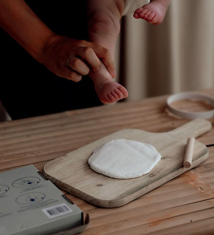 Vanilla Copenhagen Hånd- og Fodaftryksæt m. Bånd - Hvid/Rød/Brun