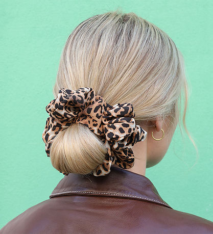 By Stær Scrunchie - Isabella - Leo By Stær Scrunchie - Isabella - Leo