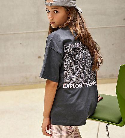 Hound T-shirt - Oversized Tee - Dark Grey Hound T-shirt - Oversized Tee - Dark Grey