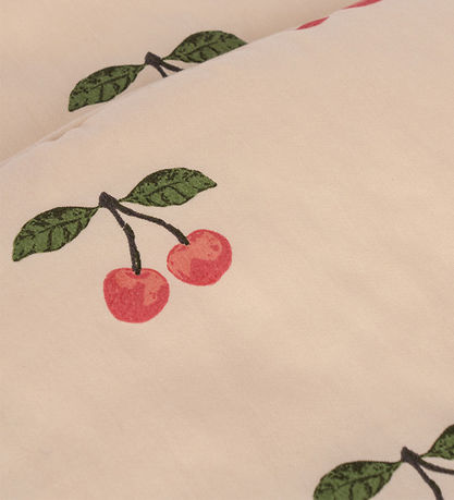 Konges Sløjd Dukkesengetøj - Ma Grande Cerise Pink Konges Sløjd Dukkesengetøj - Ma Grande Cerise Pink