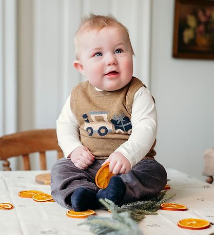 Hust and Claire Vest - Strik - Perry - Coffee Melange Hust and Claire Vest - Strik - Perry - Coffee Melange