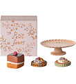 Maileg Dukketilbehør - Mini - Cakes and Cakestand Maileg Dukketilbehør - Mini - Cakes and Cakestand