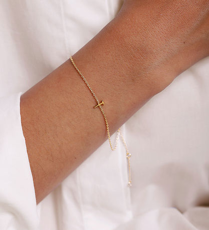 Design Letters Bracelet - T - 18K Gold Plated
