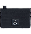 Jordan Kortholder - Sort Jordan Kortholder - Sort