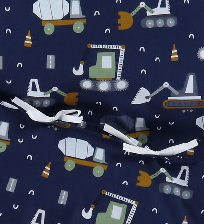 Nørgaard Madsens Sengetøj - Baby - Navy m. Arbejdsmaskiner Nørgaard Madsens Sengetøj - Baby - Navy m. Arbejdsmaskiner