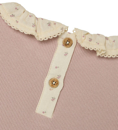 Lil' Atelier Bluse - Rib - NmfTrine - Shadow Gray m. Flæser Lil' Atelier Bluse - Rib - NmfTrine - Shadow Gray m. Flæser