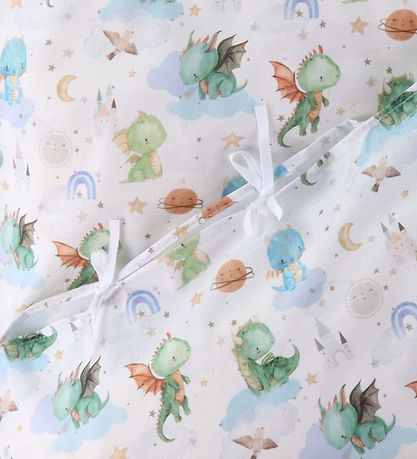 Nørgaard Madsens Sengetøj - Voksen - Hvid m. Farverige Drager