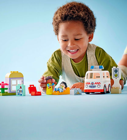 LEGO® DUPLO® - Ambulance Og Fører 10447 - 19 Dele