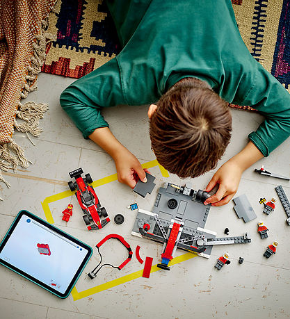 LEGO® City - F1®-varikkopysähdys ja varikkomiehistö... 60443 - 3 LEGO® City - F1®-varikkopysähdys ja varikkomiehistö... 60443 - 3