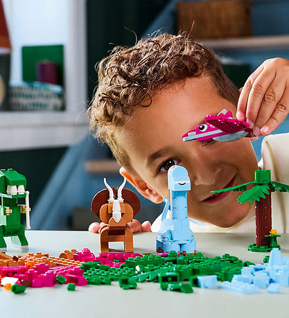 LEGO® Classic+ - Creative Dinosaurs 11041 - 450 Parts