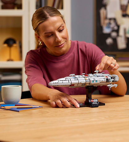 LEGO® Star Wars - Home One-stjernekrydser 75405 - 559 Dele LEGO® Star Wars - Home One-stjernekrydser 75405 - 559 Dele