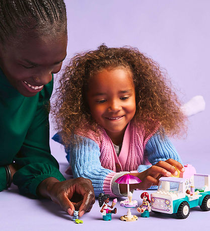 LEGO® Friends - Heartlake City Isbil 42644 - 92 Dele