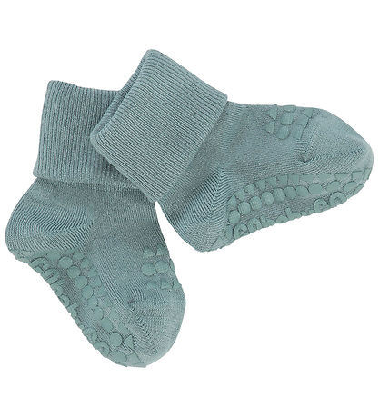 GoBabyGo Strømper - Bambus - Non-Slip Socks - Dusty Blue GoBabyGo Strømper - Bambus - Non-Slip Socks - Dusty Blue