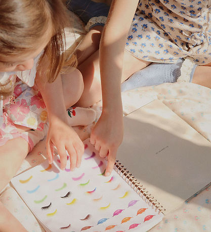 Konges Sløjd Klistermærkebog - Glam Me Up - Blush Konges Sløjd Klistermærkebog - Glam Me Up - Blush