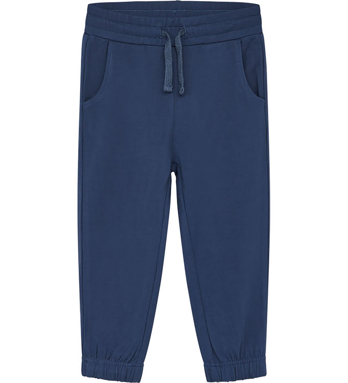 Hust and Claire Bukser - Bambus - Gubi - Blues